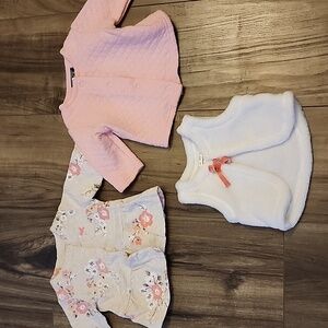 *3 months sweatshirt and vest*